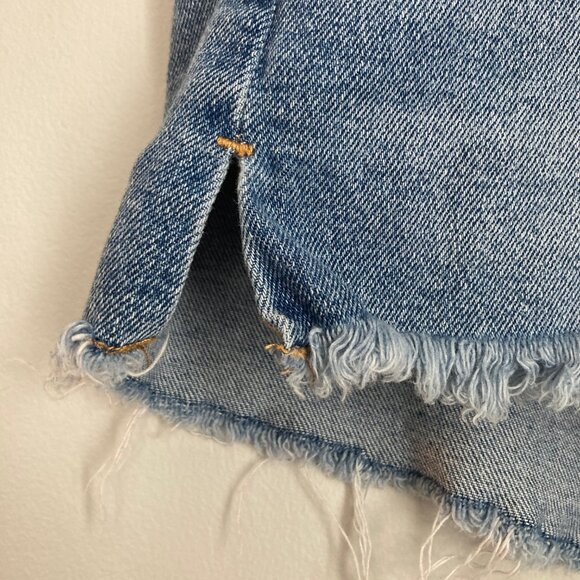 Abercrombie & Fitch The Mom Short High Rise Womens 31 Blue Denim 90s Distressed - Picture 4 of 8